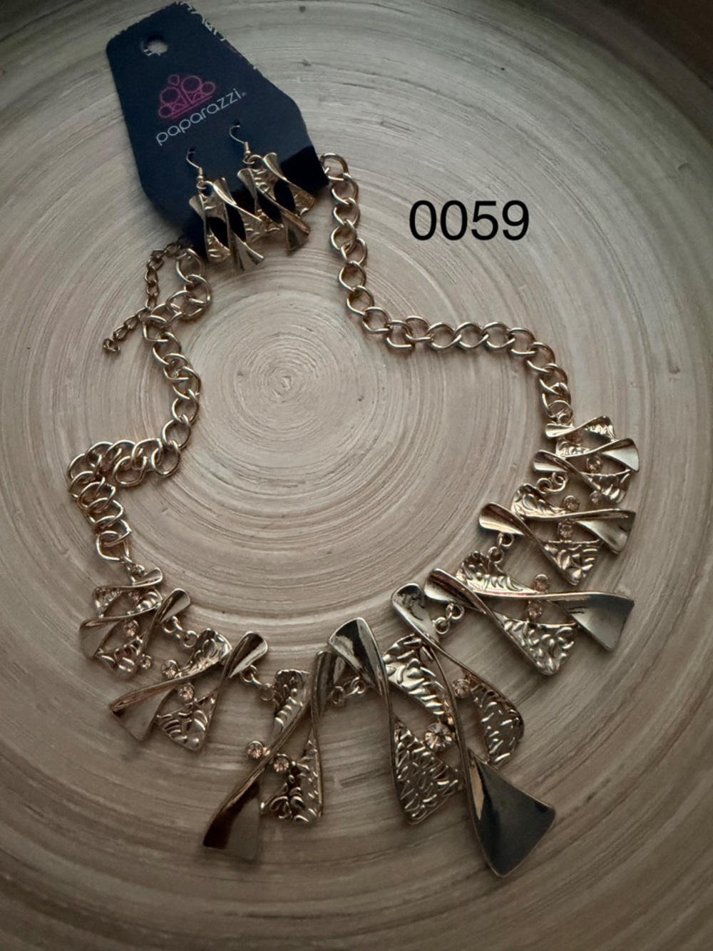 0059 Paparazzi Gold Textured Sculptural Collar Necklace and Earring Set